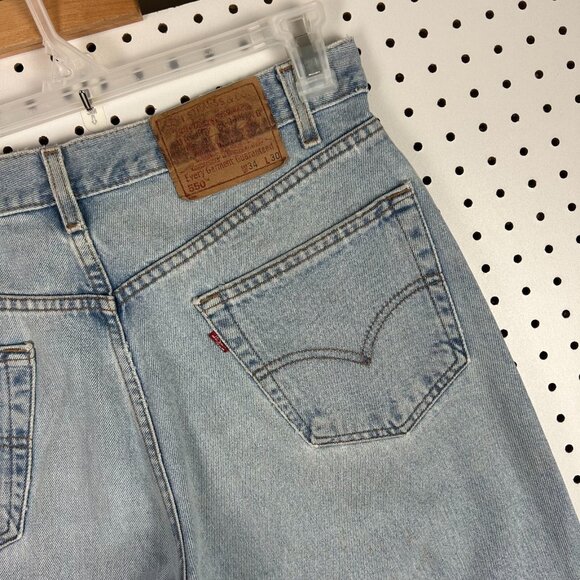 Levi's 550 Relaxed Fit Light Wash Mom Jean 32x30 Colombia Vintage 90s Distressed - Picture 3 of 8